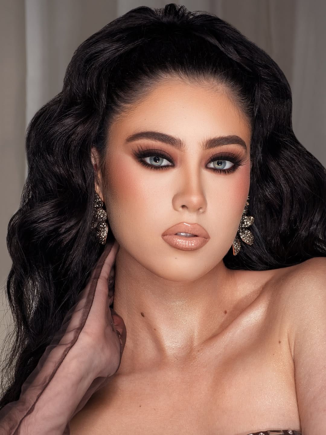 Post 6 by Andy Alexis Maquillador on Instagram (carousel)