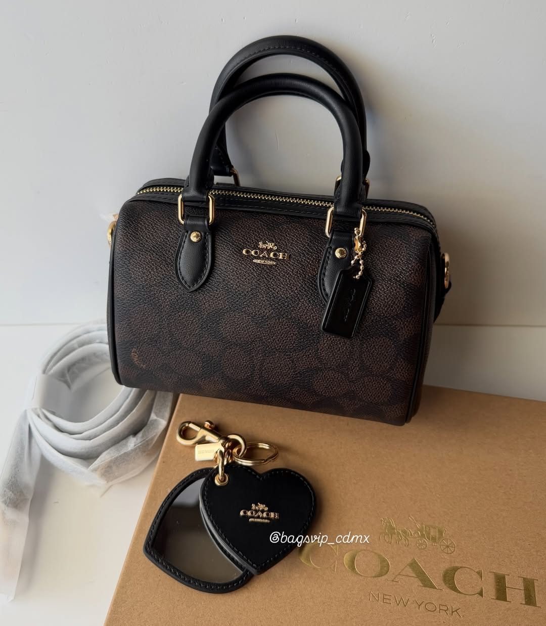 Post 1 by ✨B A G S✨vip on Instagram (carousel)