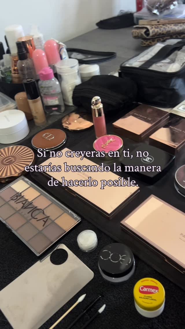 Post 1 by LETIILUL MAQUILLISTA PROFESIONAL on Instagram (video)