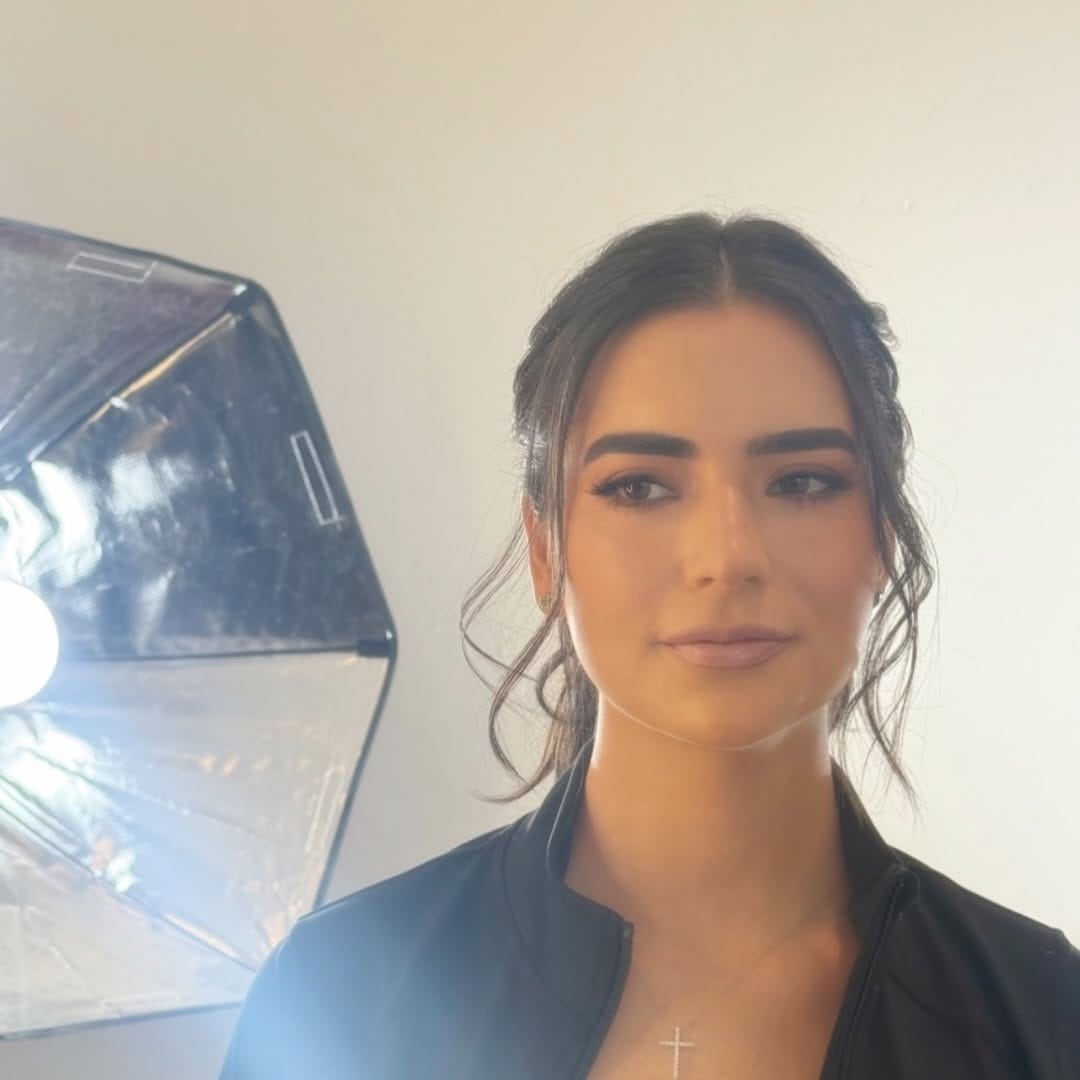 Post 3 by Begoña Ruiz Alverde | Professional Makeup Artist on Instagram (carousel)