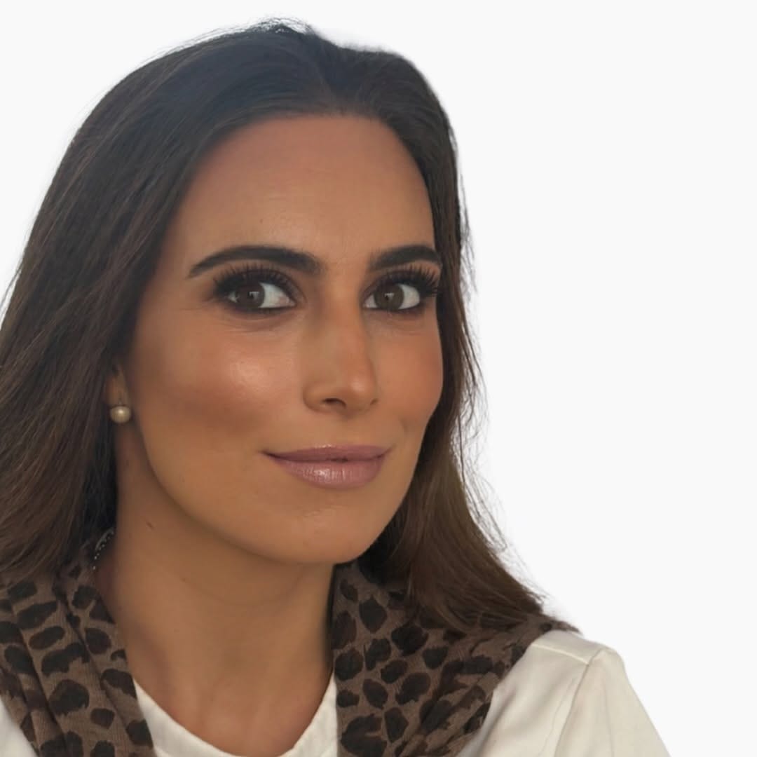 Post 6 by Begoña Ruiz Alverde | Professional Makeup Artist on Instagram (carousel)