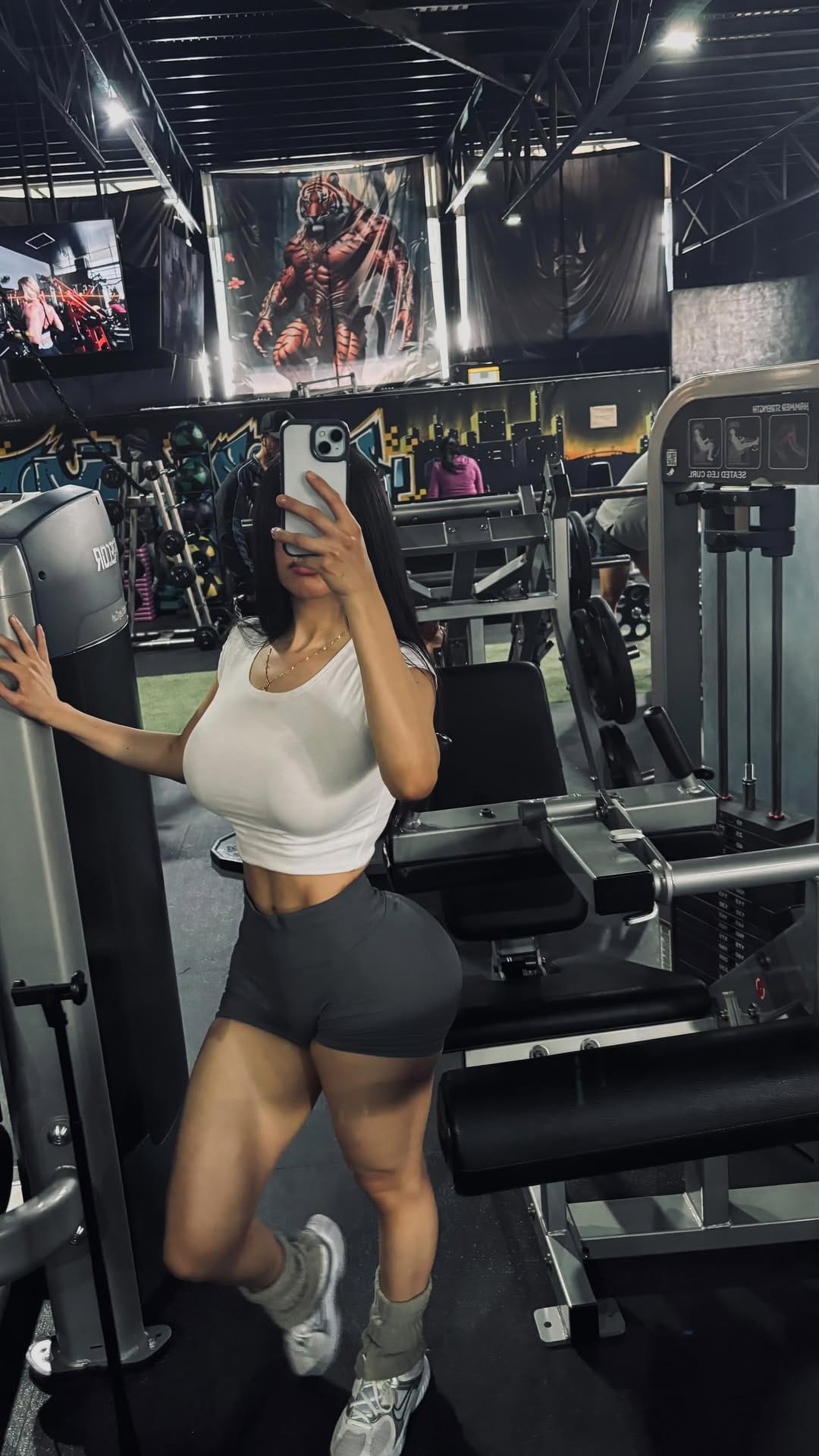 Post 3 by 𝐒𝐡𝐯 on Instagram (video)