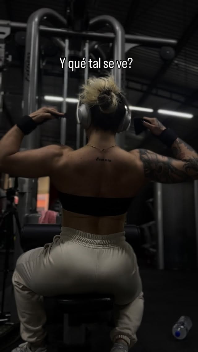 Post 6 by Paola Cruz on Instagram (video)