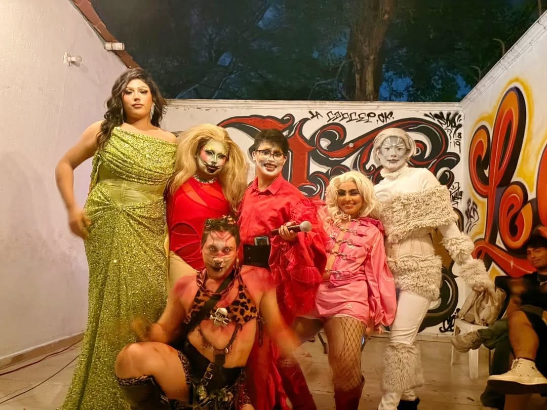 Post 3 by Montse Hell (M11) / Visual Artist / drag on Instagram (carousel)