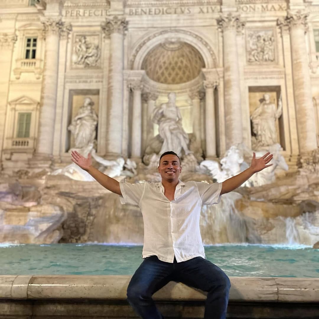 Post 9 by Dario on Instagram (image)