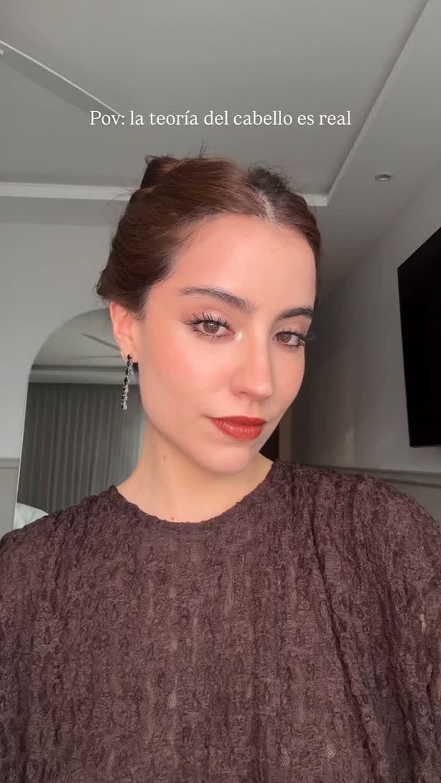 Post 1 by Ivana Santoyo on Instagram (video)