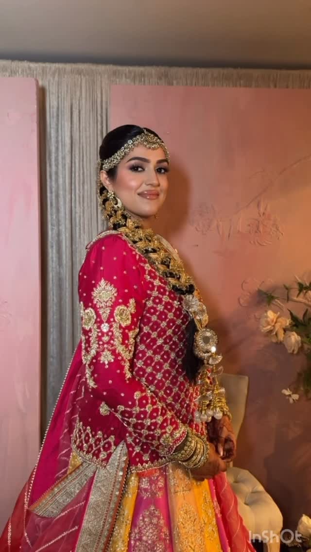 Post 8 by Penny Kohli || Makeup, Hair, and Henna on Instagram (video)