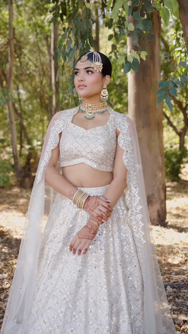 Post 9 by Penny Kohli || Makeup, Hair, and Henna on Instagram (video)