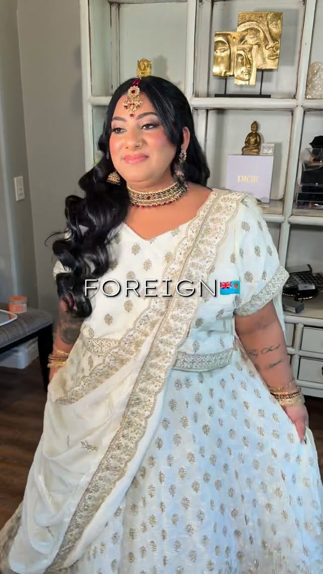 Post 4 by Penny Kohli || Makeup, Hair, and Henna on Instagram (video)