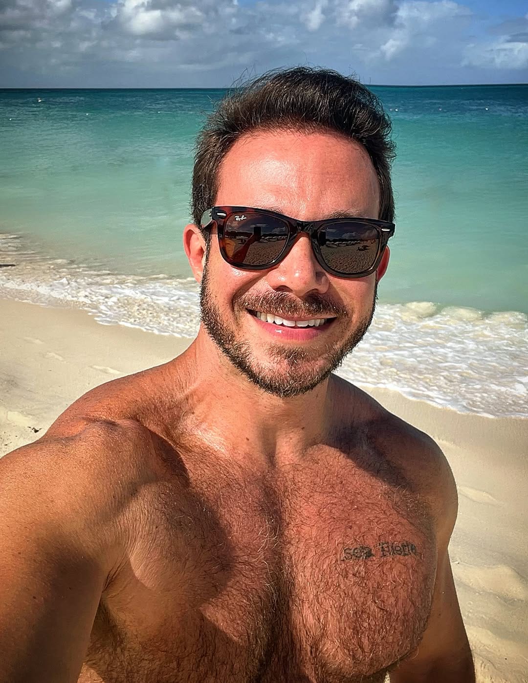 Post 2 by 𝐂𝐚𝐝𝐮 𝐁𝐚𝐫𝐫𝐞𝐭𝐨 on Instagram (image)