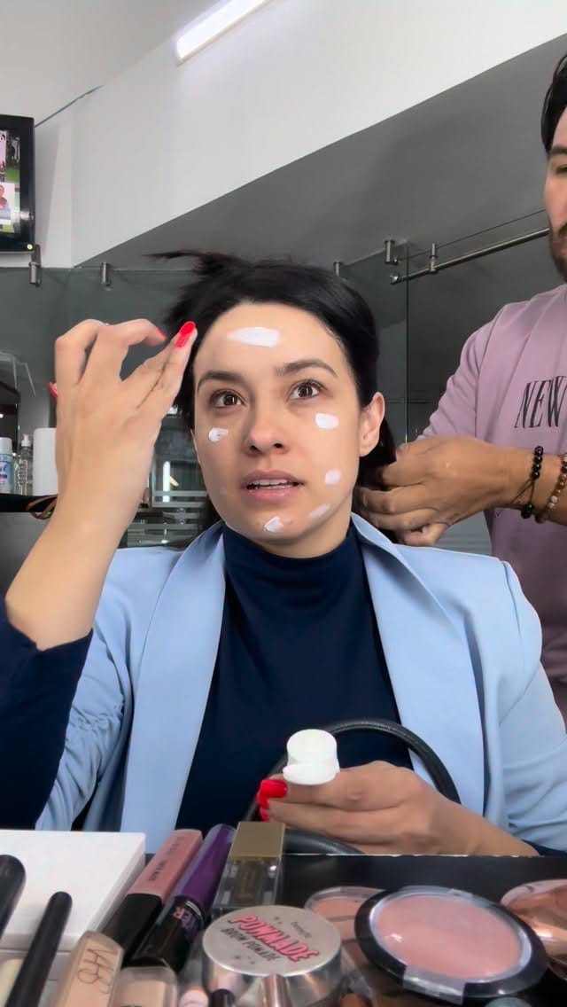 Post 2 by Janeth León on Instagram (video)