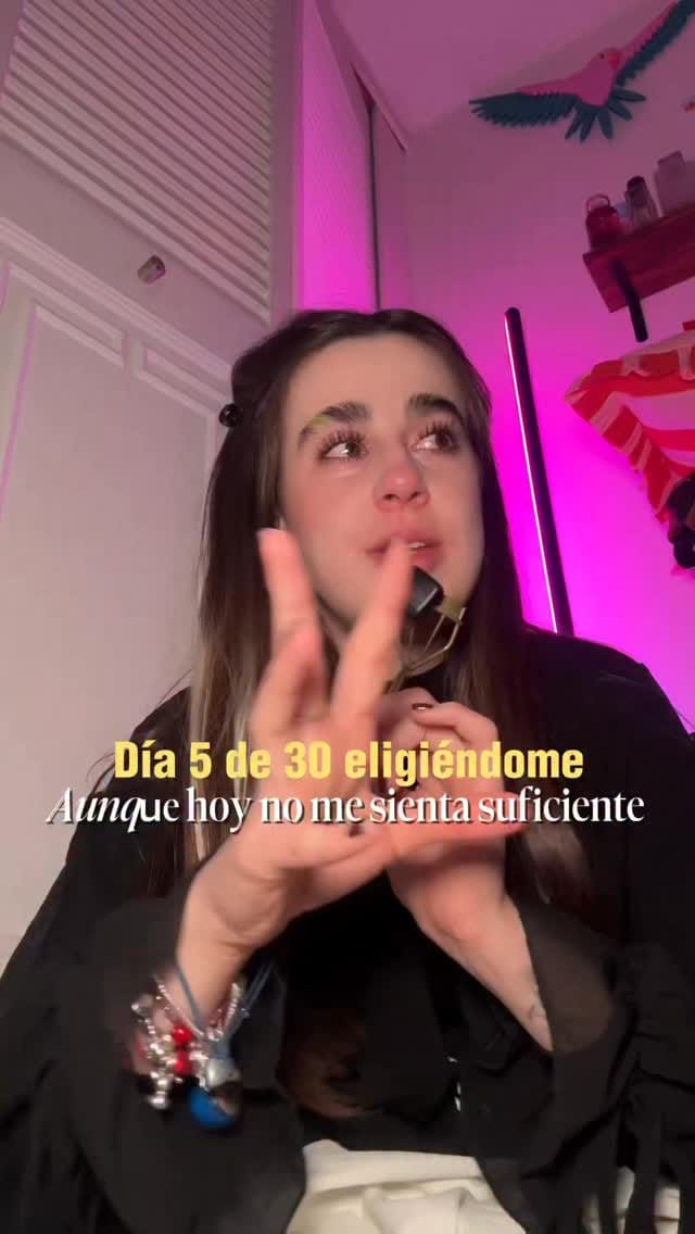 Post 2 by Paulina Corona on Instagram (video)