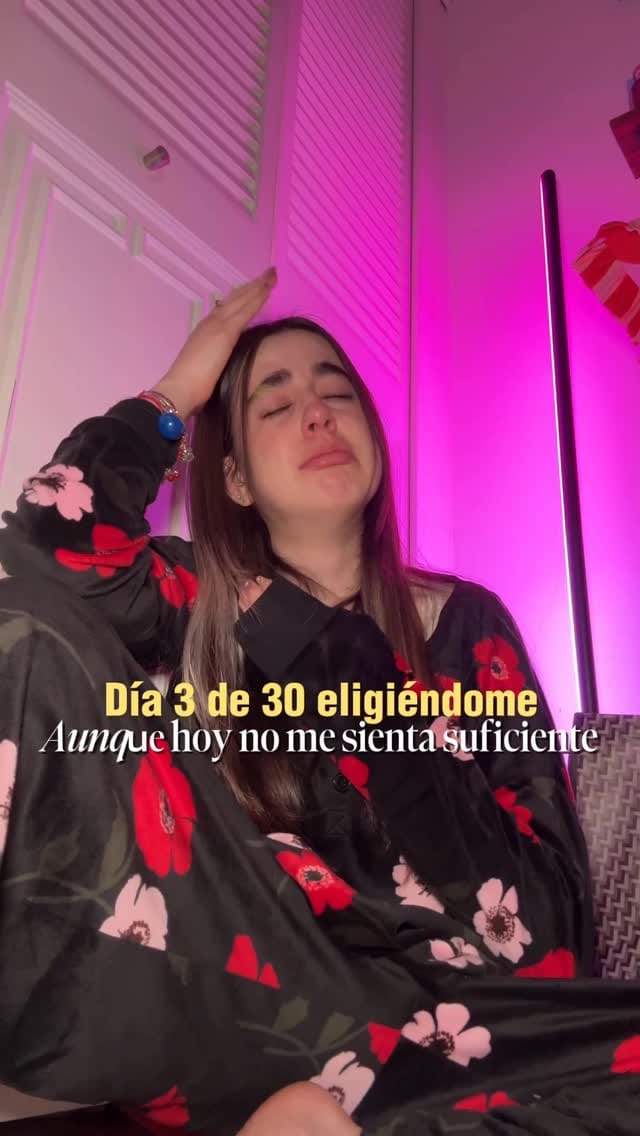 Post 6 by Paulina Corona on Instagram (video)