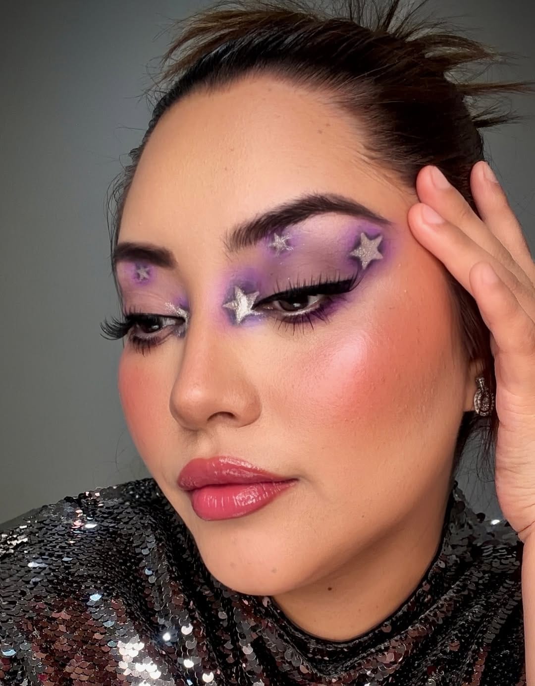 Post 4 by Pau Correa Makeup on Instagram (carousel)