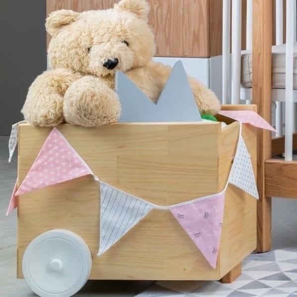 Post 9 by Mudomo Kids on Instagram (carousel)