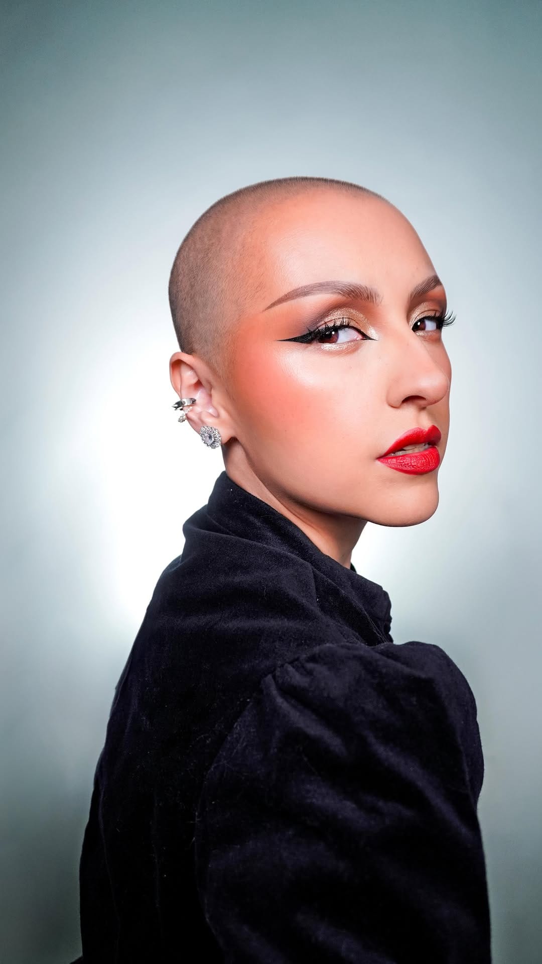 Post 4 by Gillian Bang! MUA on Instagram (video)