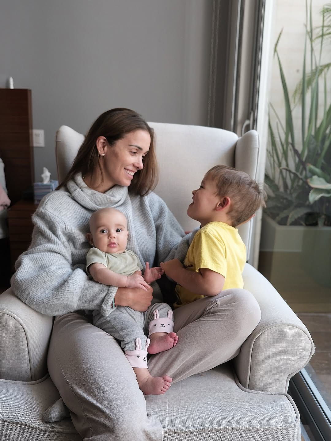 Post 2 by Mon Gomez | mama, running y coaching on Instagram (carousel)