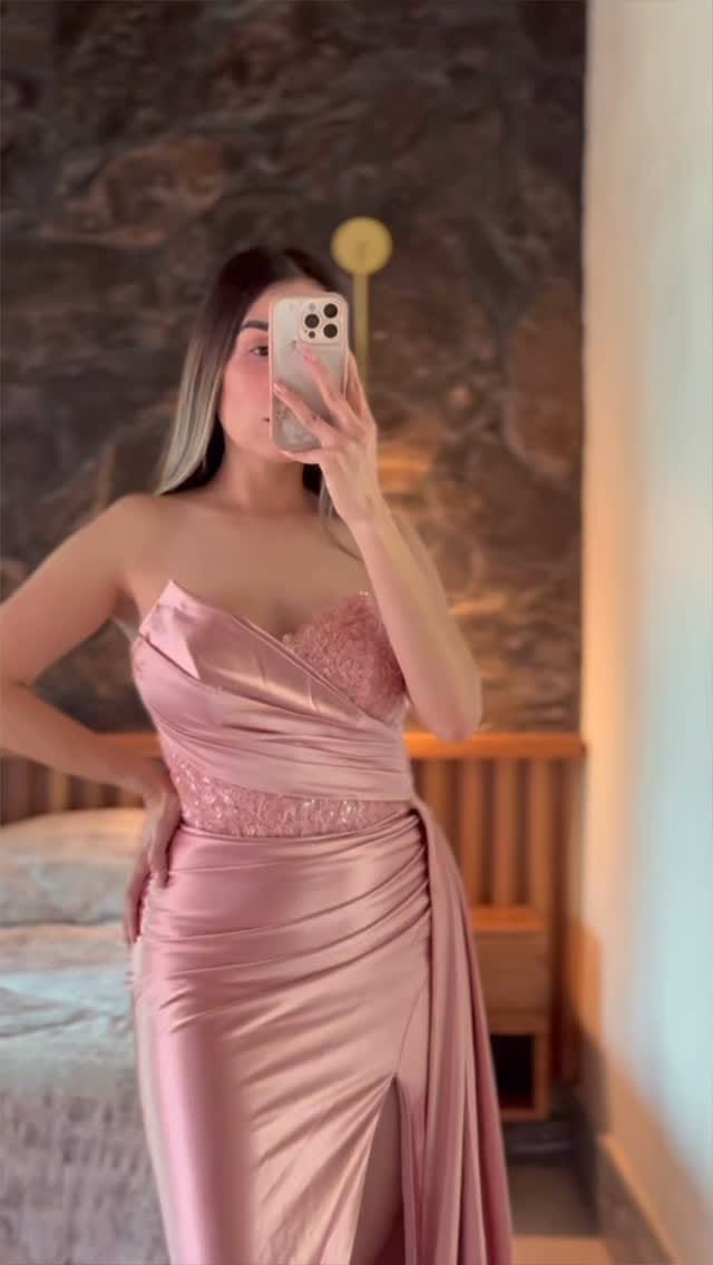 Post 3 by Renta y Venta de vestidos on Instagram (video)