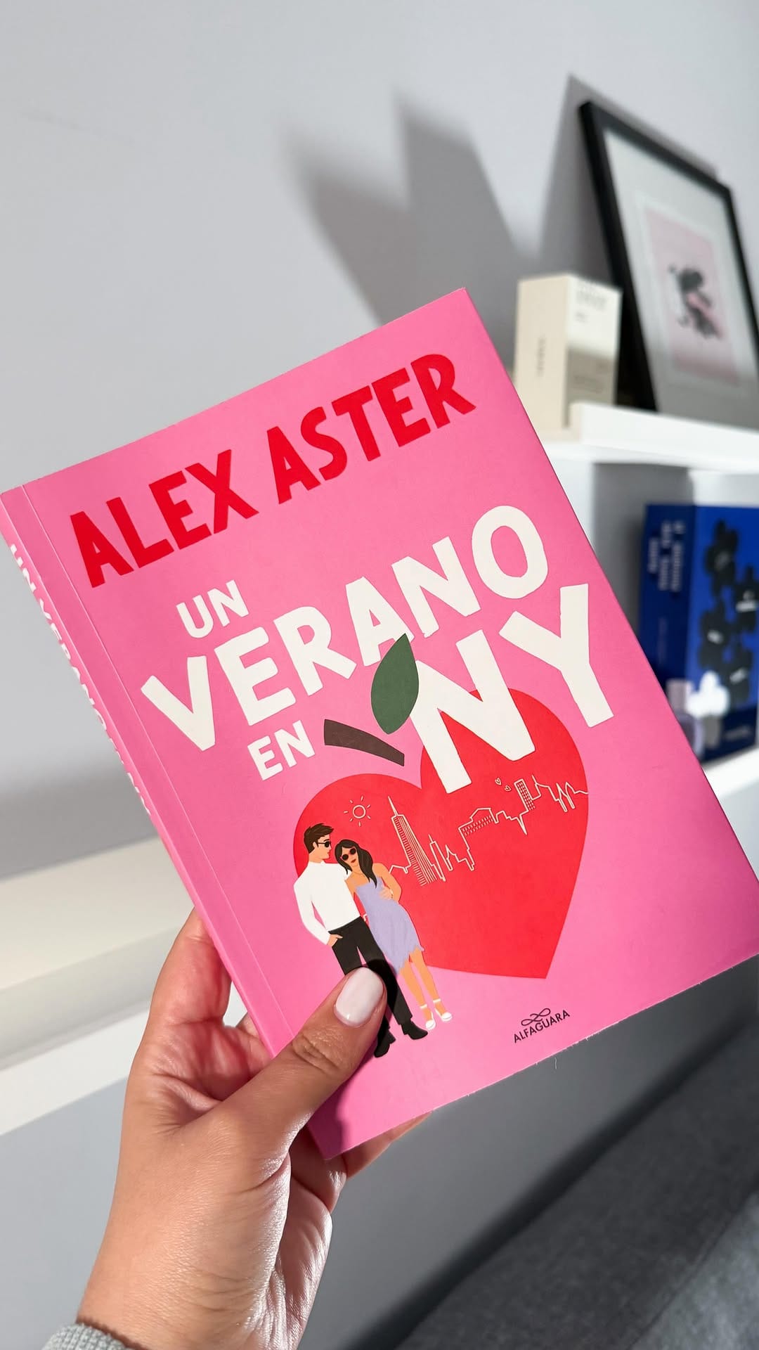 Post 7 by Esa Martínez • Beauty Blogger on Instagram (video)