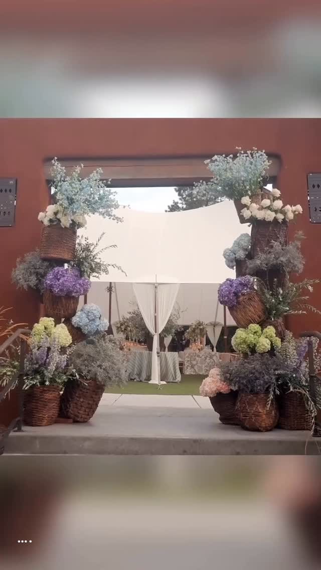 Post 4 by 𝔸•𝕊𝕒𝕝𝕠𝕟 𝕊𝕒𝕟𝕥𝕒 𝔽𝕖 on Instagram (video)