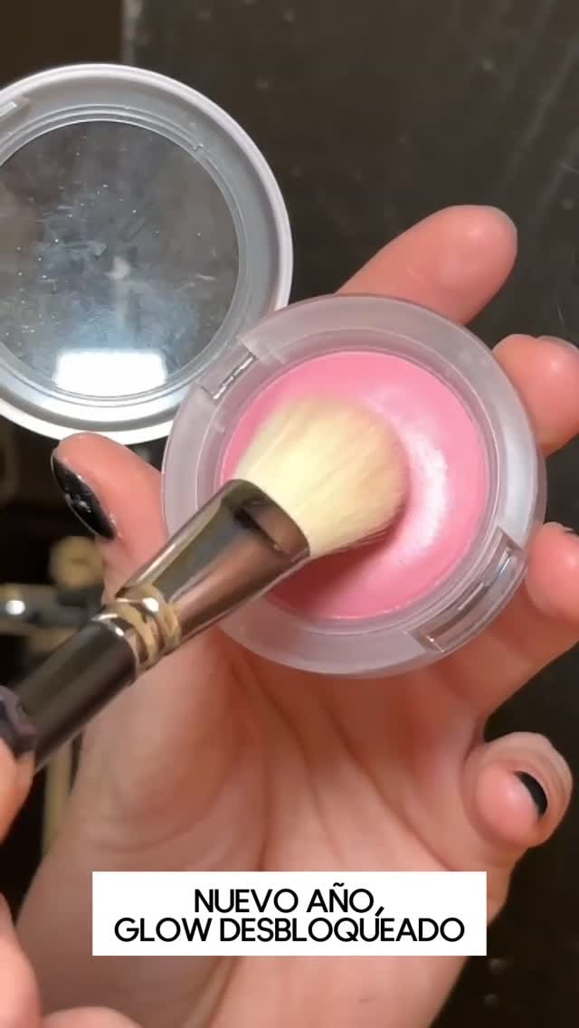 Post 10 by M·A·C Cosmetics México Market on Instagram (video)