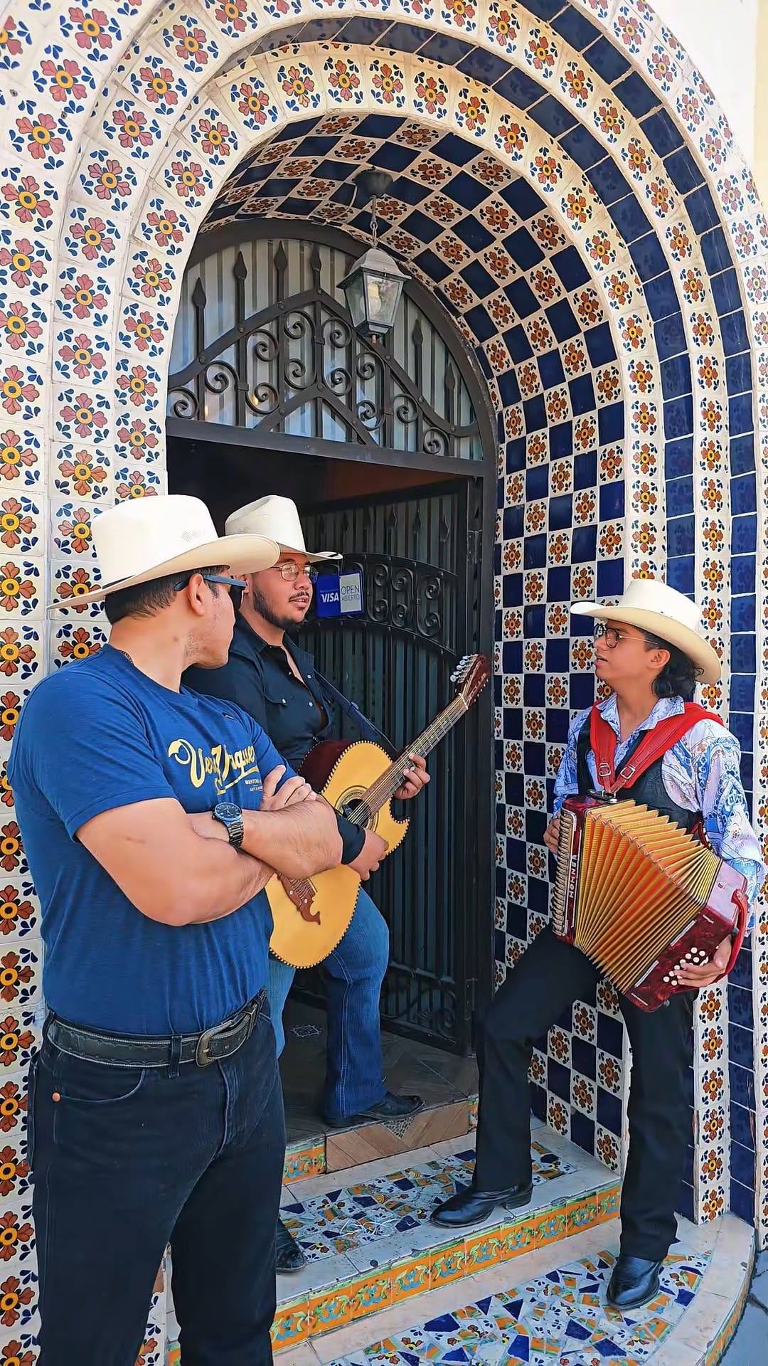 Post 2 by Very Vaquero on Instagram (video)