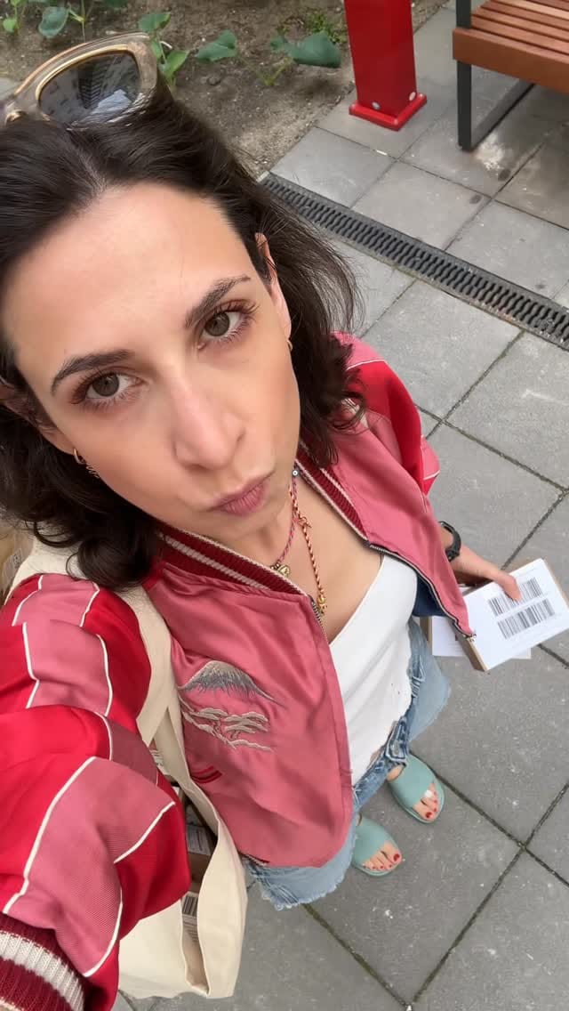 Post 6 by Verena Bonath on Instagram (video)