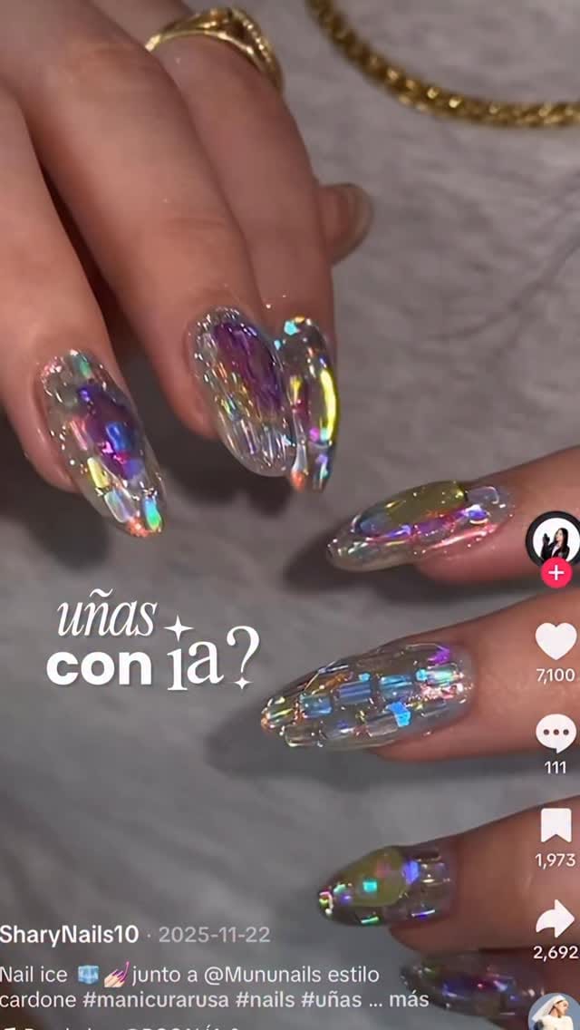 Post 1 by Daniela Cobos on Instagram (video)