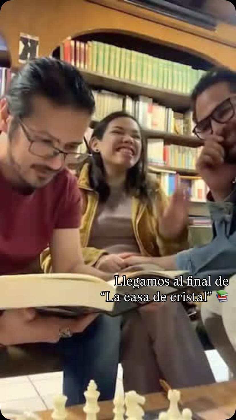 Post 2 by El Grafógrafo: libros & café on Instagram (video)