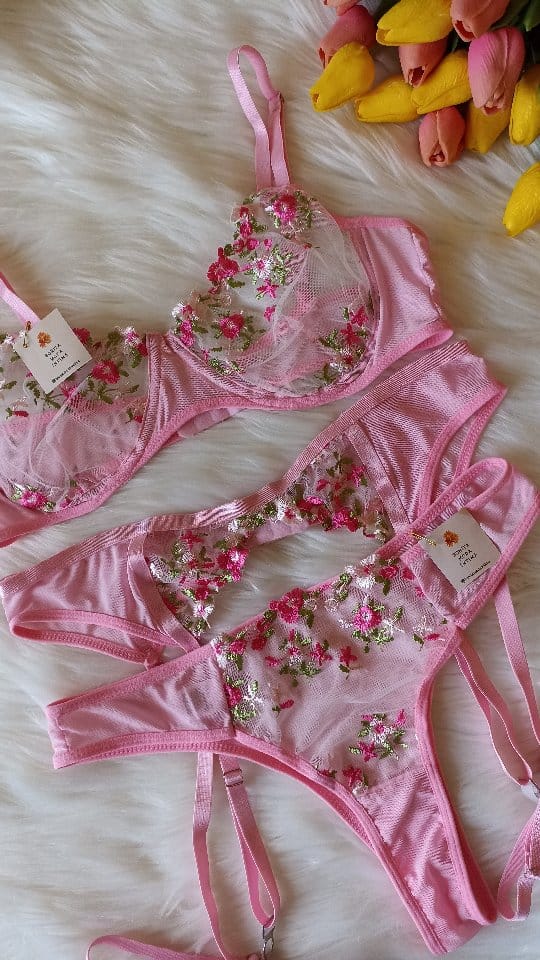 Post 10 by Lenceria Bustier Accesorios | Bonita Moda Intima on Instagram (video)