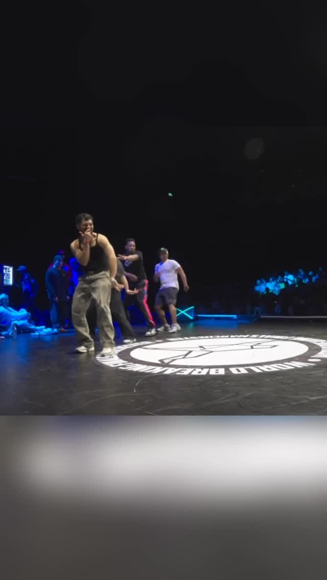 Post 7 by Luis (Bowzee) on Instagram (video)