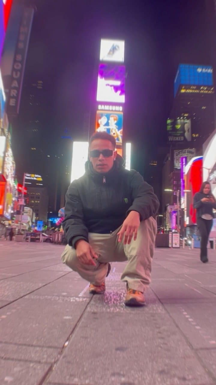 Post 9 by Luis (Bowzee) on Instagram (video)