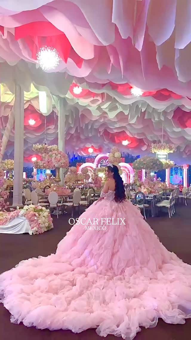 Post 4 by OSCAR   FÉLIX   MÉXICO on Instagram (video)