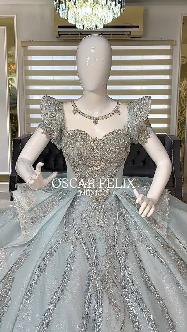 Post 3 by OSCAR   FÉLIX   MÉXICO on Instagram (video)
