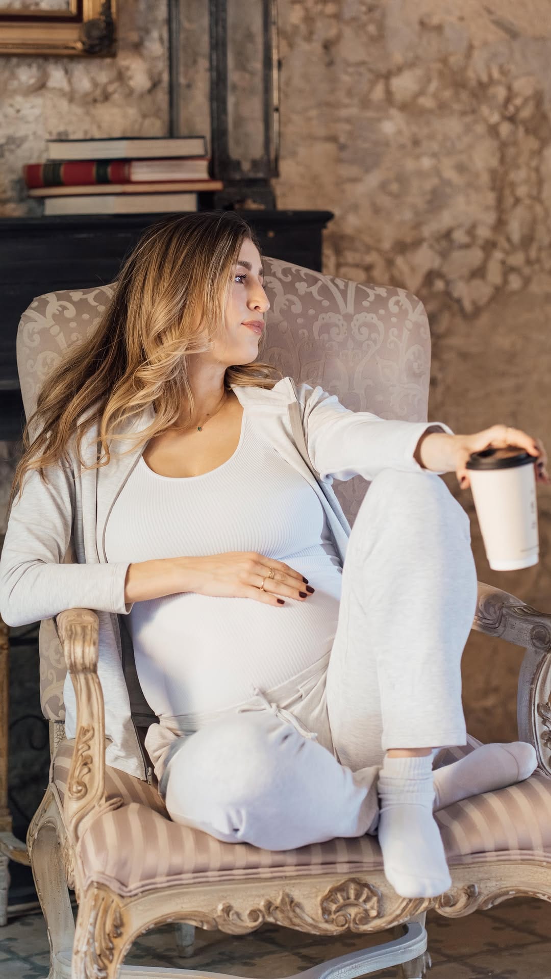Post 3 by MÜM PREGGO on Instagram (video)