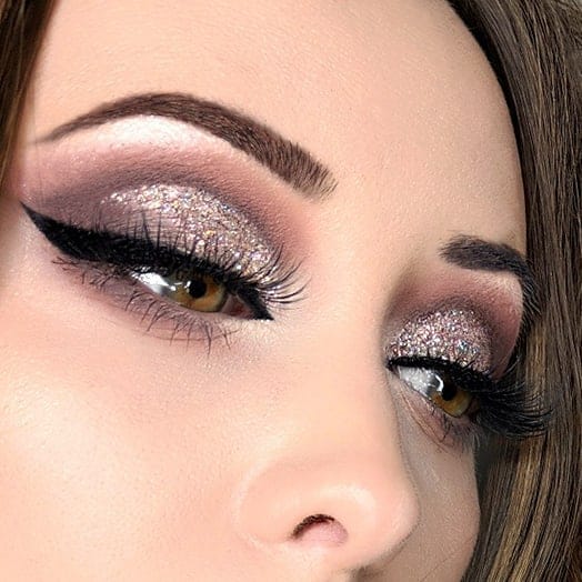 Post 7 by @makeup_maven on Instagram (image)