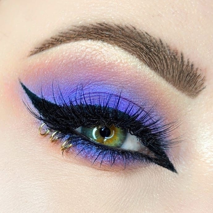 Post 6 by @makeup_maven on Instagram (image)