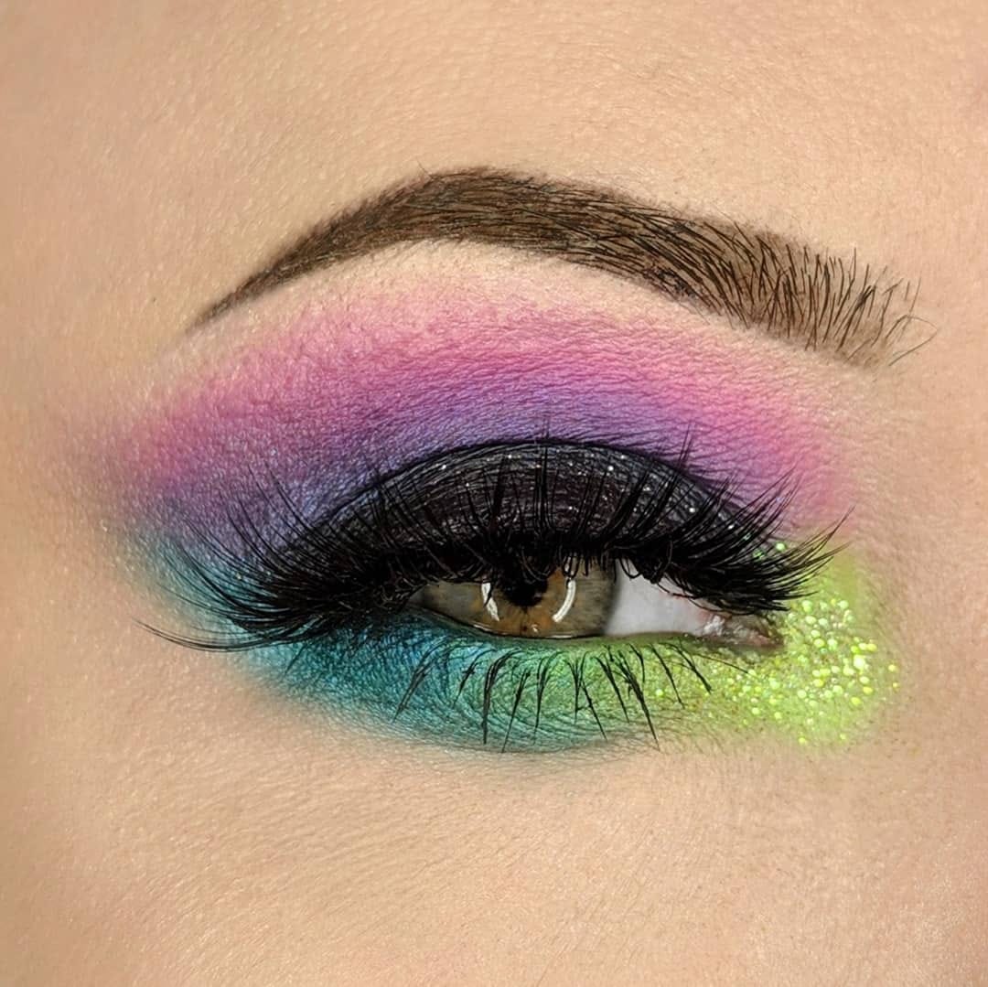 Post 10 by @makeup_maven on Instagram (image)