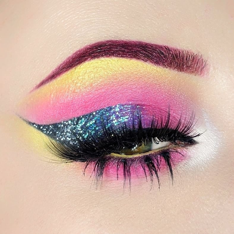 Post 5 by @makeup_maven on Instagram (image)