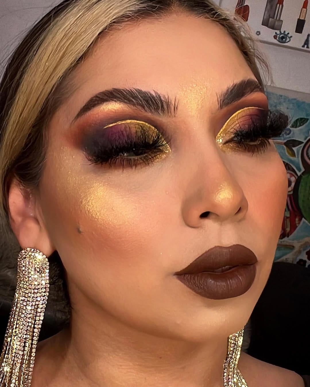 Post 10 by Lily Limón on Instagram (carousel)