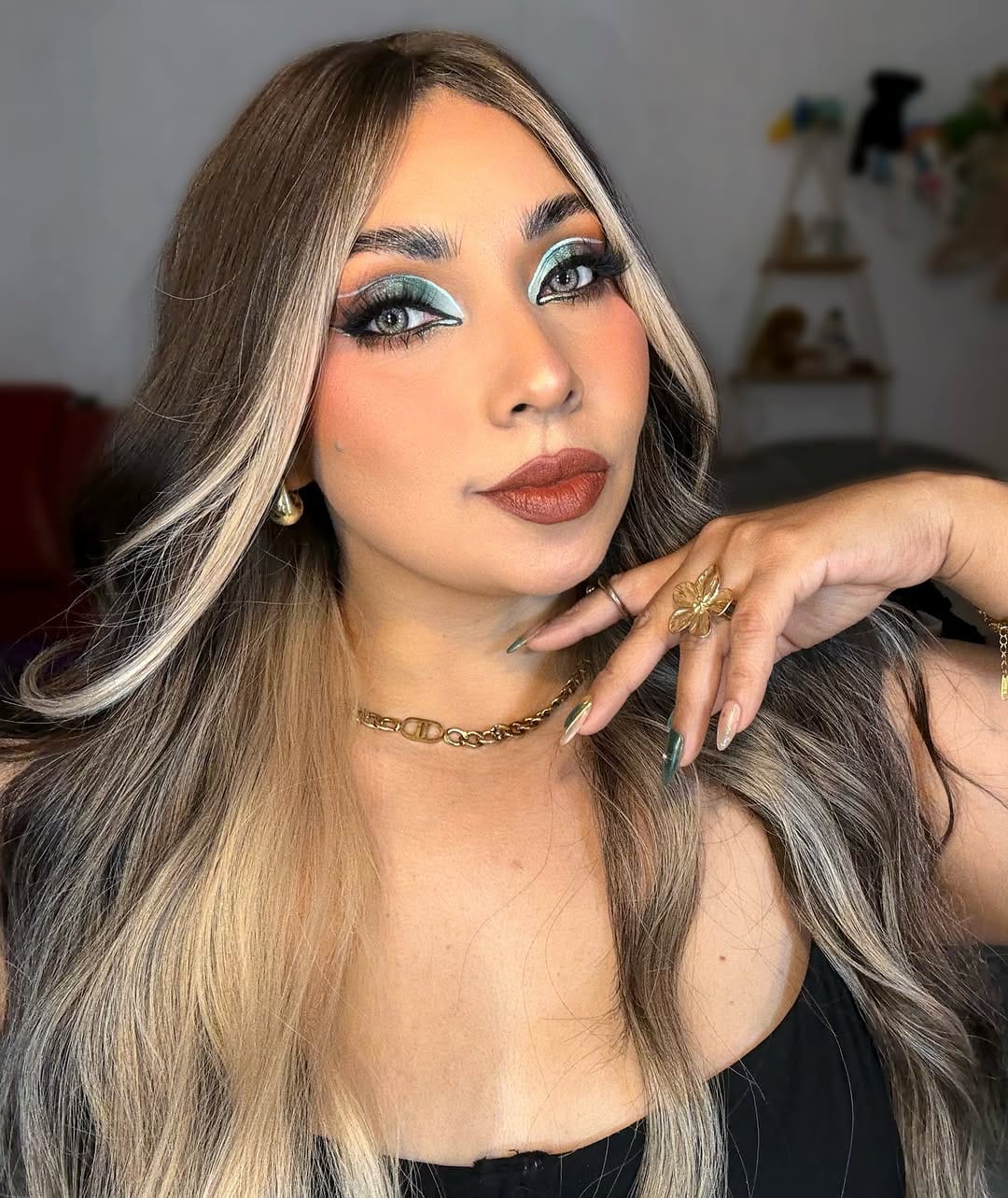 Post 6 by Lily Limón on Instagram (carousel)
