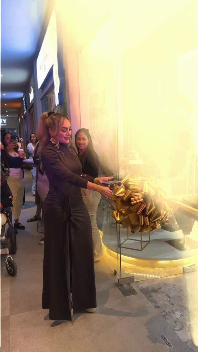Post 9 by Pitahaya Boutique on Instagram (video)