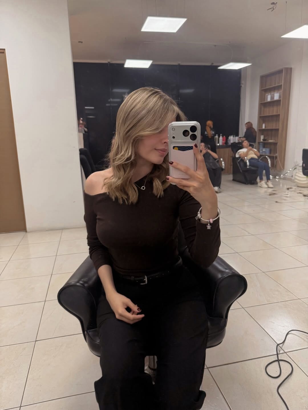 Post 9 by ALEJANDRA BELTRÁN on Instagram (carousel)