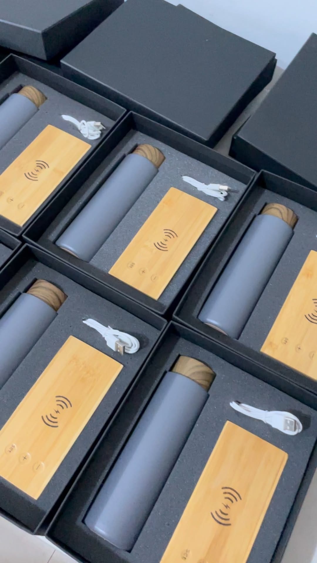 Post 4 by Box Chois on Instagram (video)