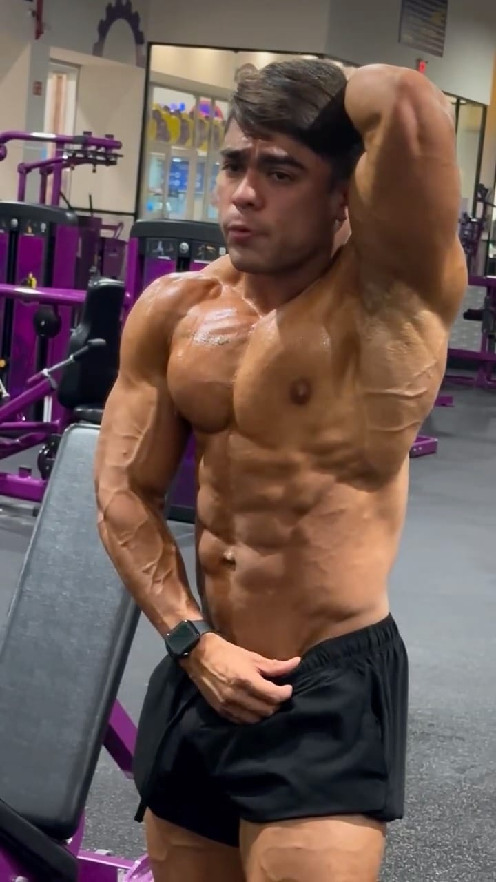 Post 4 by Samuel del Ángel on Instagram (video)