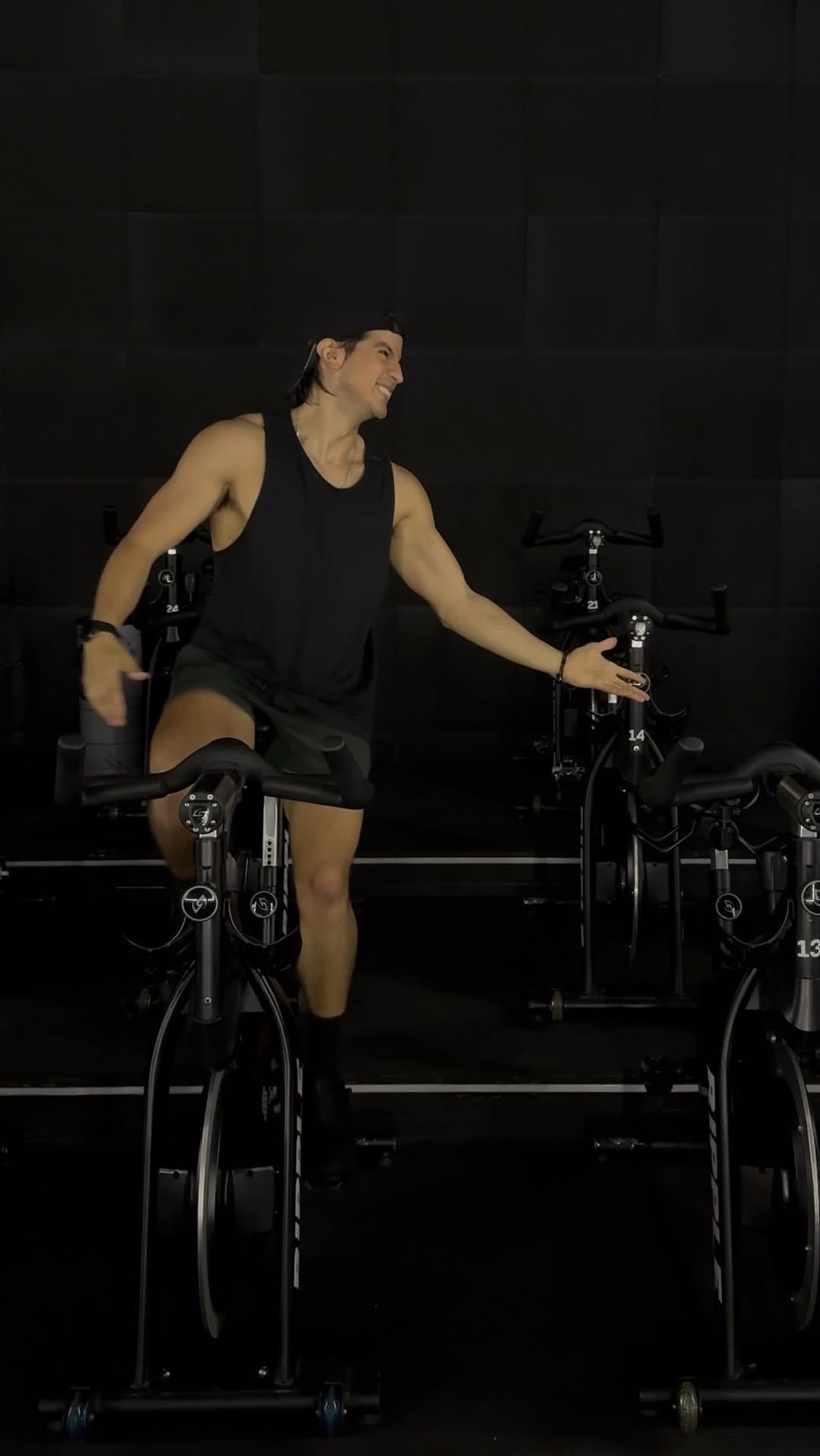 Post 4 by Josue Castro on Instagram (video)