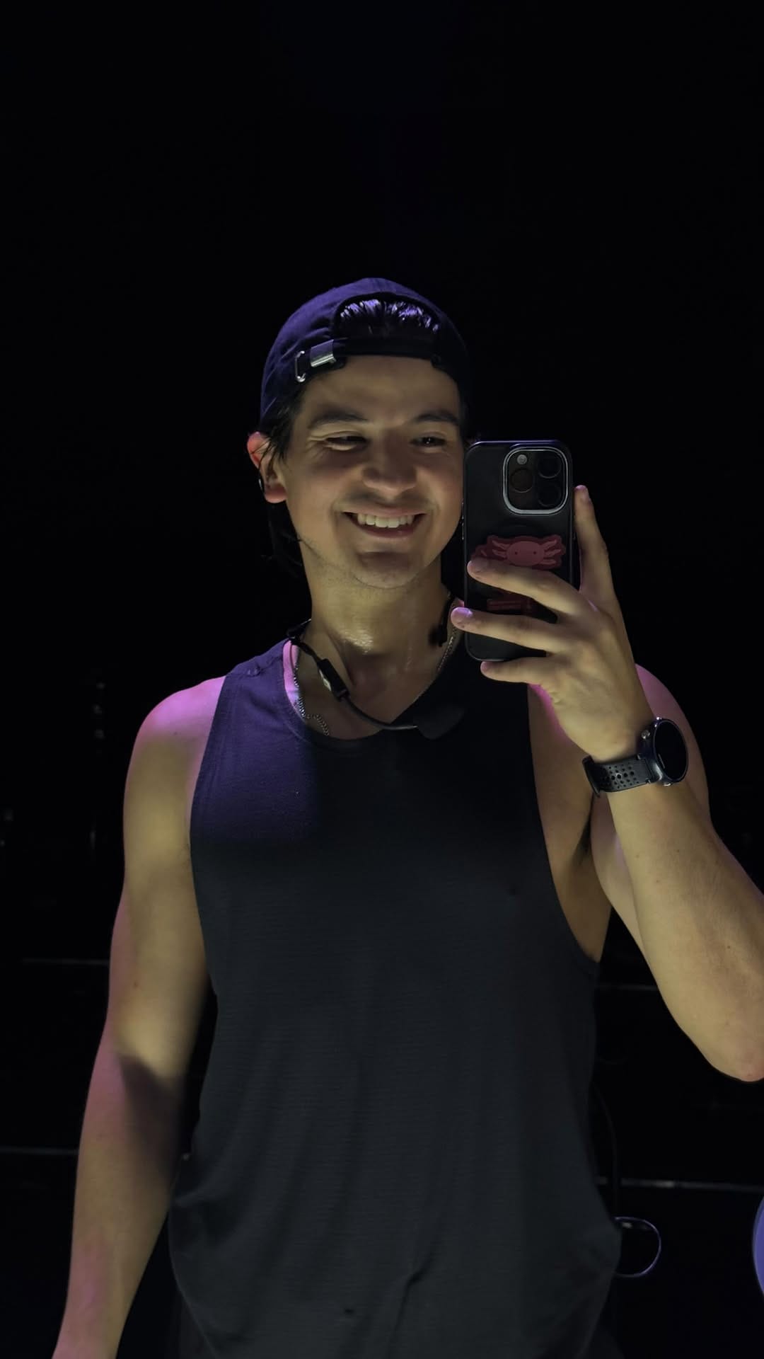 Post 6 by Josue Castro on Instagram (video)