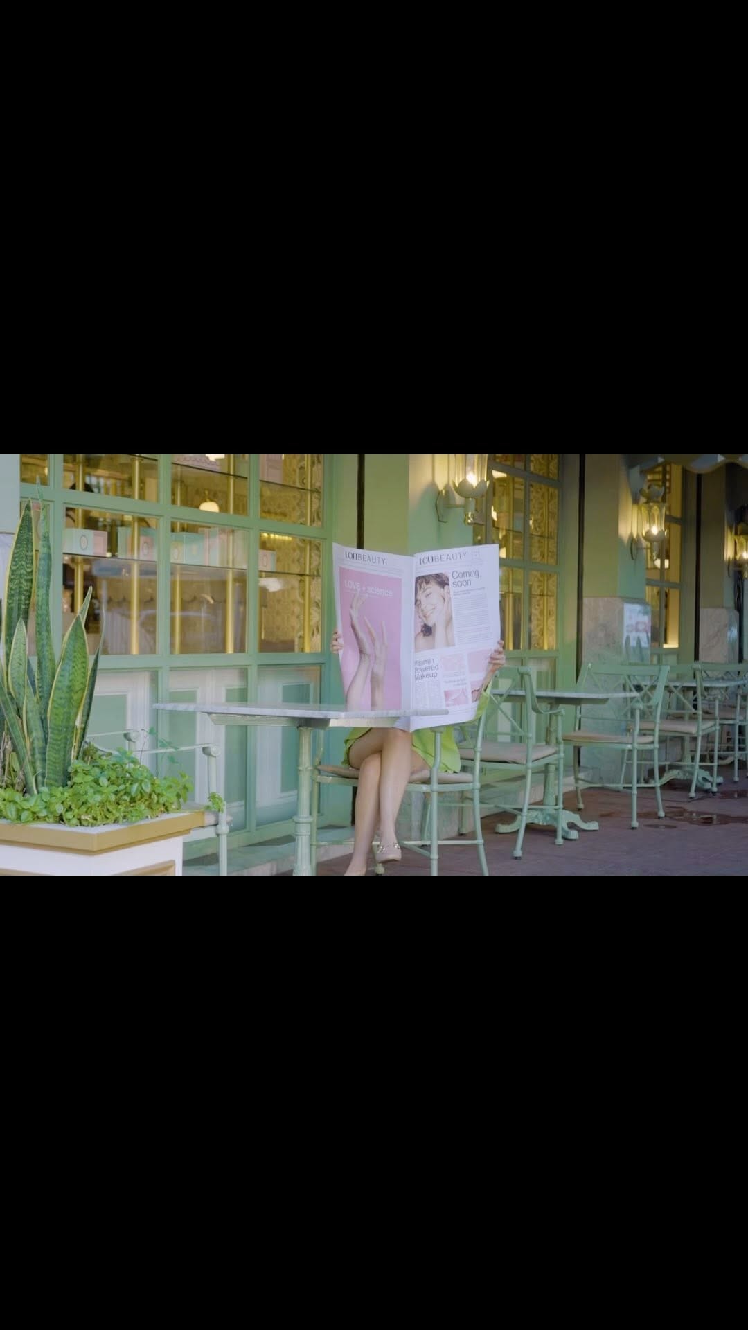 Post 10 by Lou Beauty on Instagram (video)