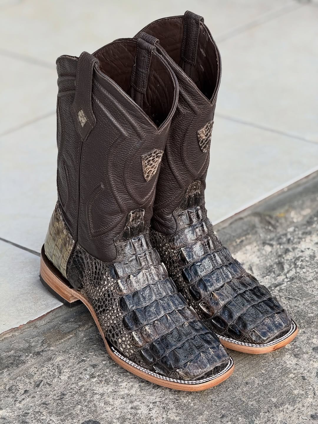 Post 5 by May guerrero boots on Instagram (image)