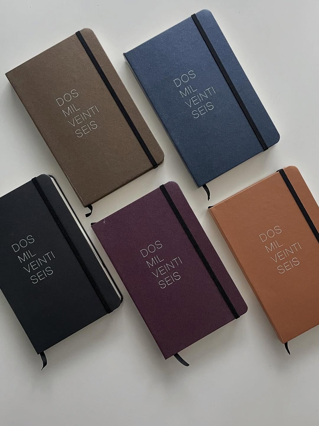 Post 9 by APUNTES® | Libretas Stationery on Instagram (image)